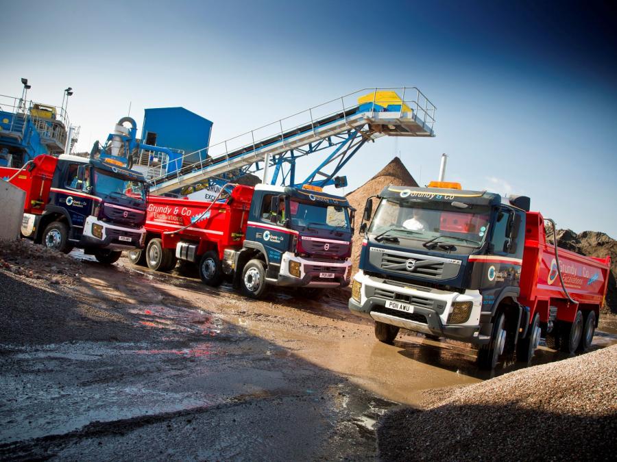  Volvo FMX 8x4 2010 года  (UK) (фото 9 из 14)